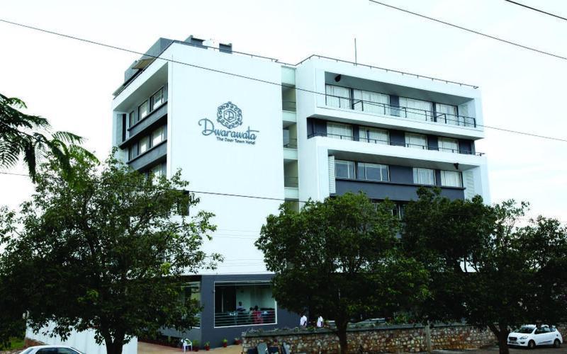 Hotel Dwarawata Dharwad Esterno foto